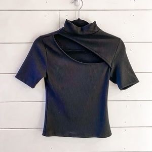Vicidolls black ribbed top
